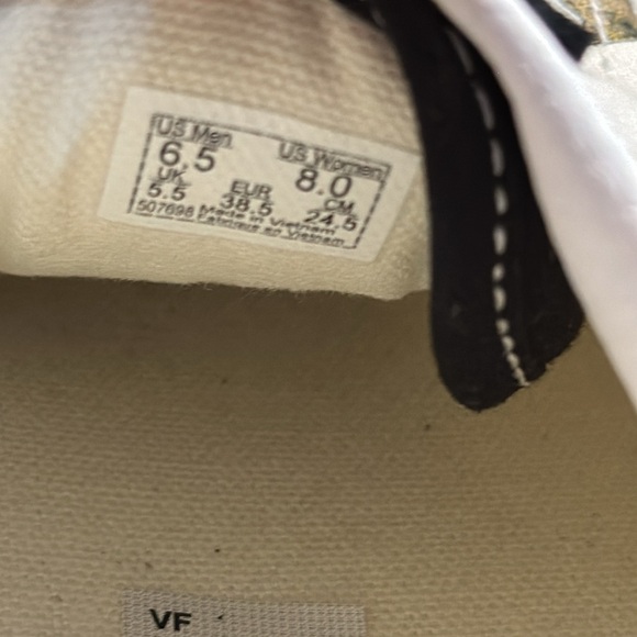 Women’s VANS Old Skool Sneakers Aztec Print Jaguar Lion Tiger Black Size 8 NEW - Picture 6 of 6